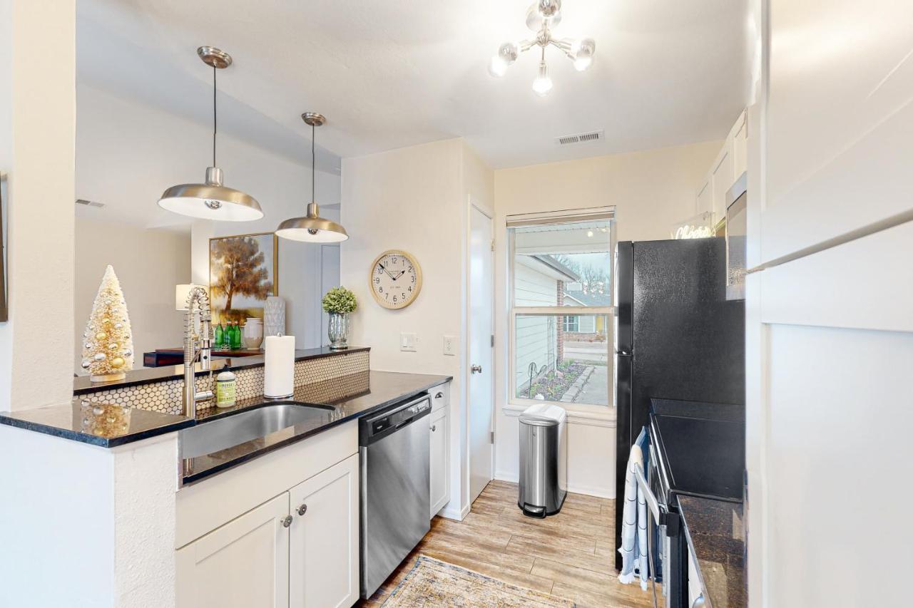 Ozk Trail House Villa Бентънвил Екстериор снимка